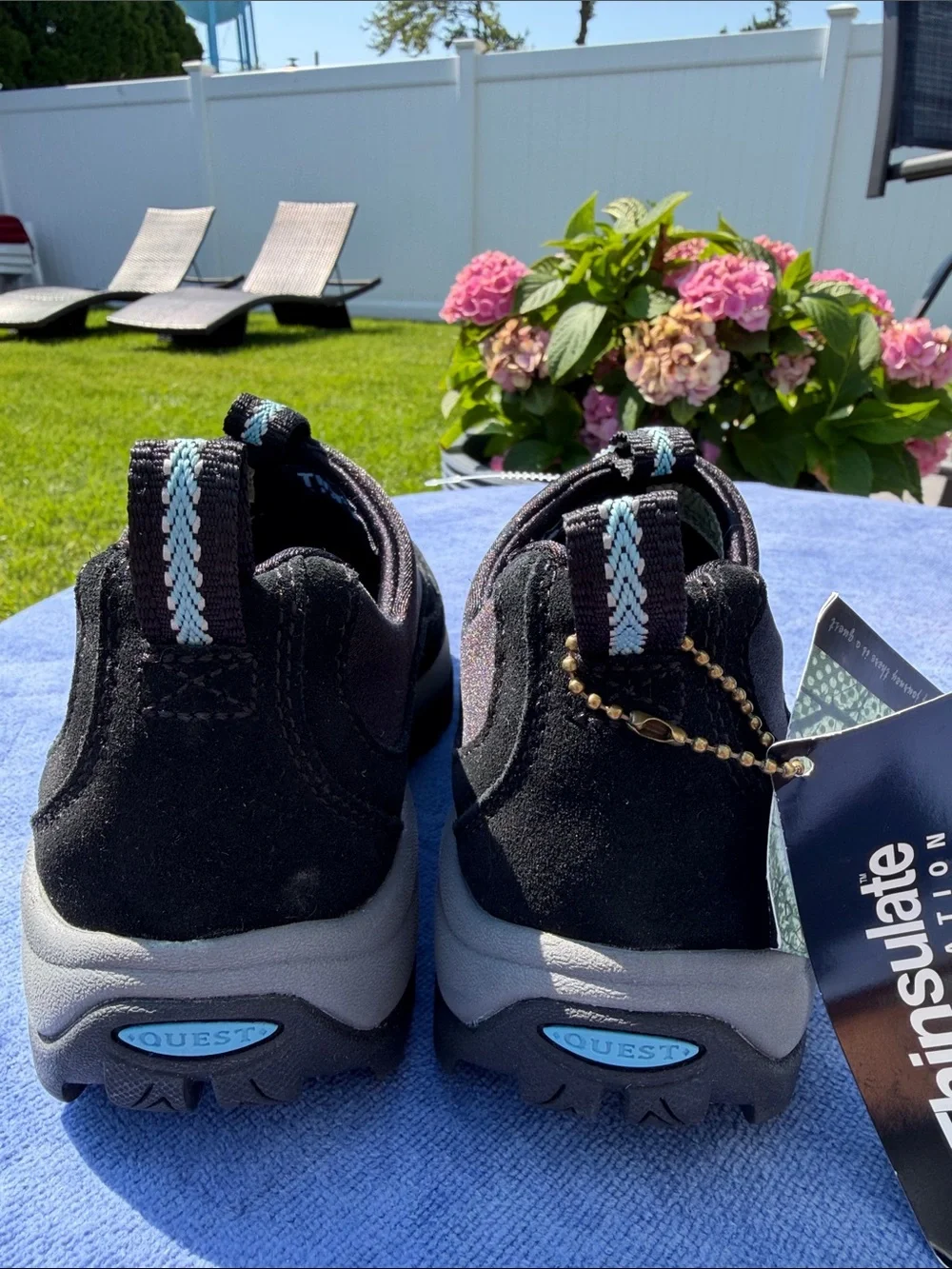 3M Thinsulate Black Slip-On Sneakers with Light Blue Accents